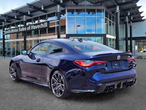 Used 2022 BMW M4 Coupe w/ M Carbon Exterior Package RWD image 3