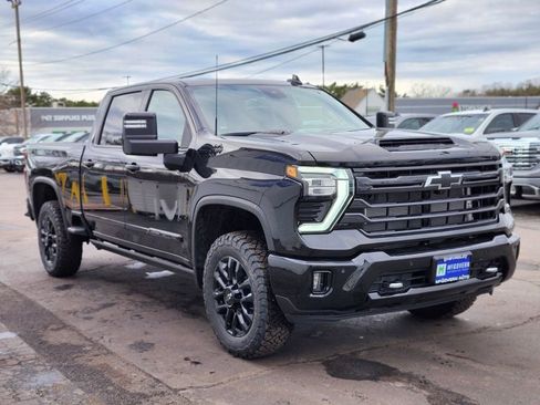 New 2026 Chevrolet Silverado 2500 High Country w/ Midnight Edition AWD/4WD image 7