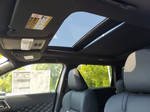 New 2026 Nissan Rogue Platinum AWD/4WD image 18