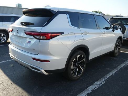 Used 2024 Mitsubishi Outlander SE FWD image 9