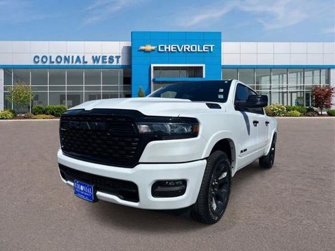 Used 2025 RAM 1500 Big Horn AWD/4WD image 2
