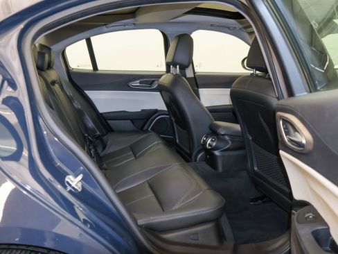 Used 2019 Alfa Romeo Giulia Ti AWD/4WD image 55