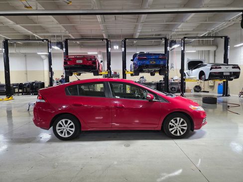 Used 2013 Honda Insight EX image 8