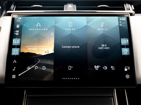 Certified 2026 Land Rover Range Rover Velar S AWD/4WD image 22
