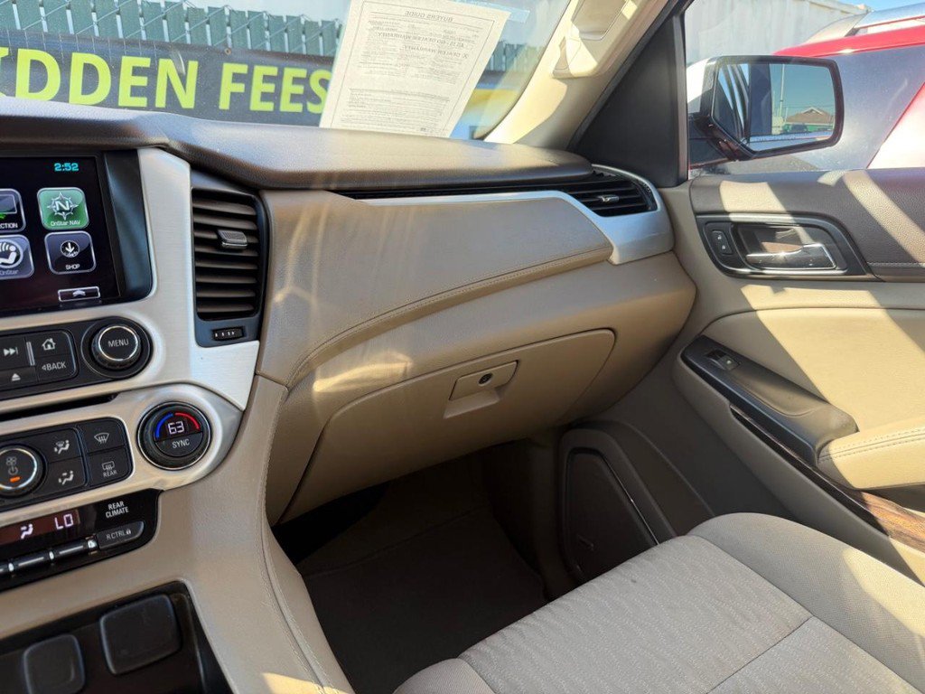 Used 2017 GMC Yukon XL SLE w/ Enhanced Driver Alert Package RWD image 26