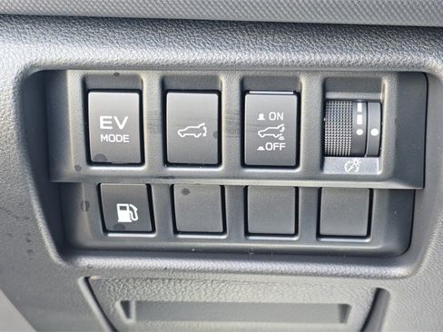 New 2025 Subaru Forester Limited image 30