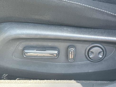 Certified 2023 Honda Accord EX image 18