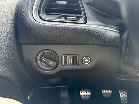 Used 2015 Dodge Challenger R/T w/ Sound Group II RWD image 21