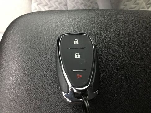 Used 2023 Chevrolet Equinox LS AWD/4WD image 10