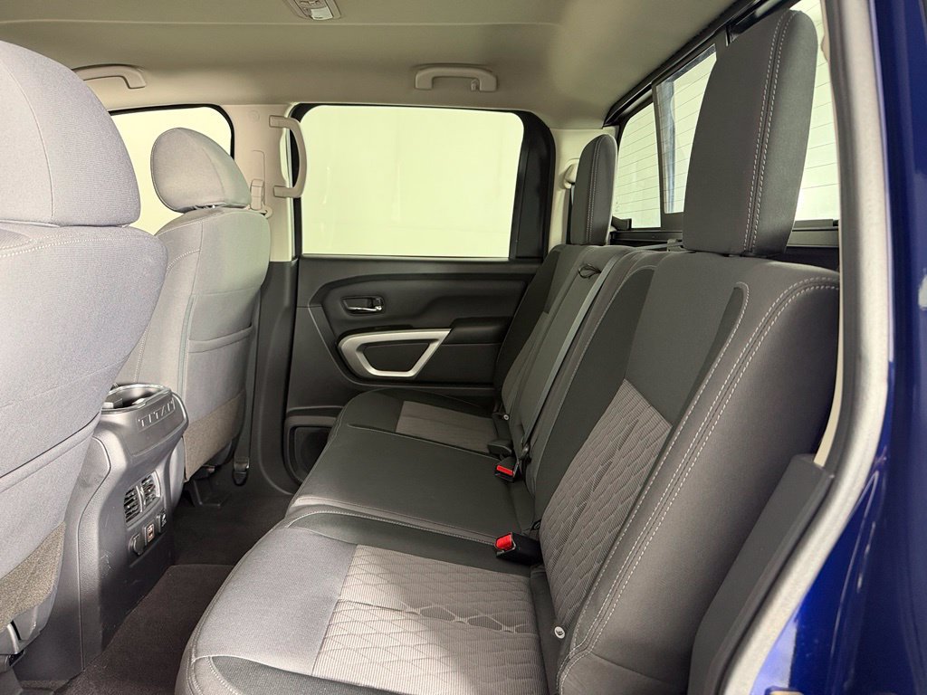 Used 2024 Nissan Titan SV w/ SV Convenience Package AWD/4WD image 16