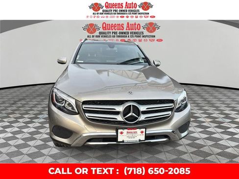 Used 2019 Mercedes-Benz GLC 300 GLC 300 4MATIC SUV w/ Premium Package image 1