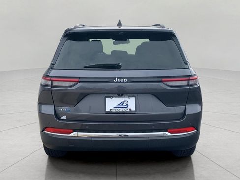 Used 2022 Jeep Grand Cherokee Limited 4xe w/ Luxury Tech Group II AWD/4WD image 6