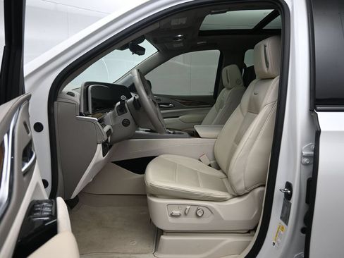 Used 2024 Cadillac Escalade ESV Sport Platinum AWD/4WD image 23