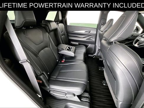 Certified 2025 INFINITI QX60 Luxe w/ Black Edition FWD image 37