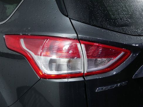 Used 2016 Ford Escape Titanium image 12