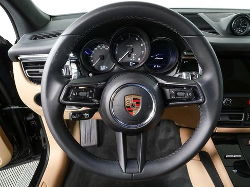 New 2025 Porsche Macan AWD image 9