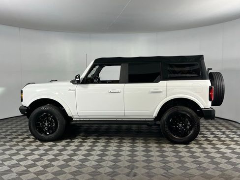 Used 2022 Ford Bronco Outer Banks image 16