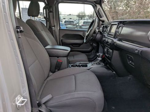 Used 2023 Jeep Gladiator Sport image 29