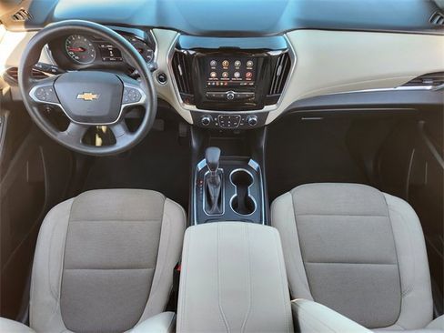 Certified 2022 Chevrolet Traverse LS image 24