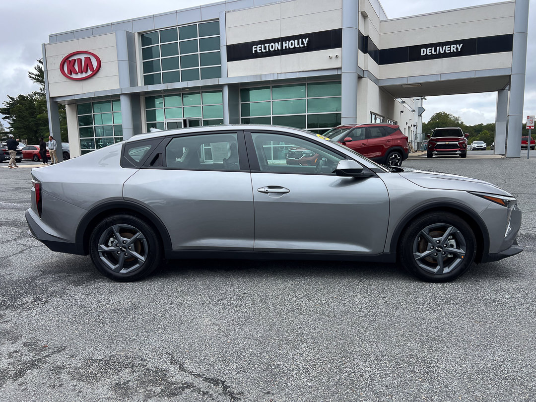 Used 2026 Kia K4 FWD image 7