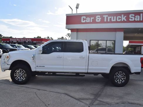 Used 2022 Ford F250 XLT AWD/4WD image 6