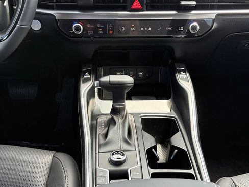 New 2026 Kia Sorento EX FWD image 16