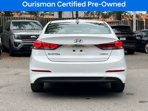 Used 2017 Hyundai Elantra Limited w/ Limited Tech Package 04 FWD image 4