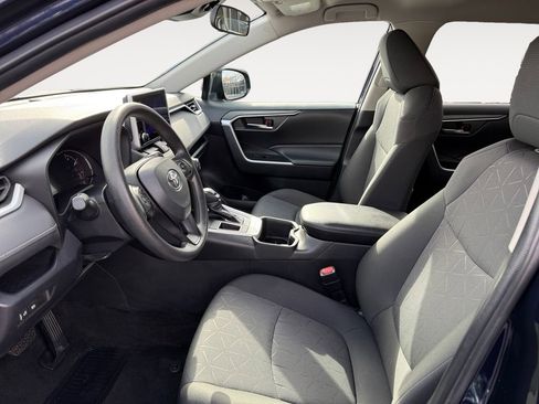 Used 2024 Toyota RAV4 XLE image 9