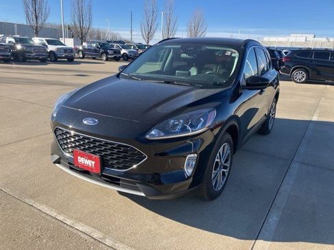 Used 2022 Ford Escape SEL image 3