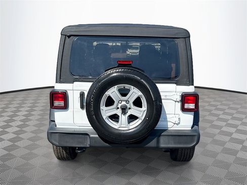 Used 2021 Jeep Wrangler Sport S image 7