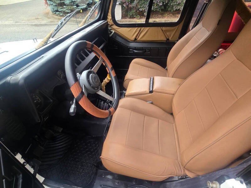 Used 1990 Jeep Wrangler S AWD/4WD image 2