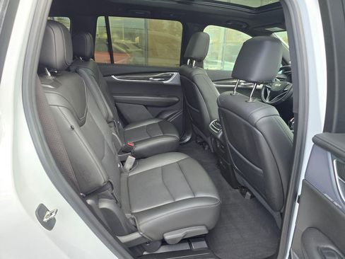 Certified 2023 Cadillac XT6 Sport image 12