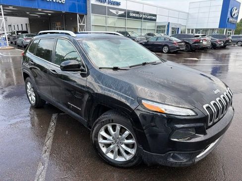 Used 2016 Jeep Cherokee Limited AWD/4WD image 14