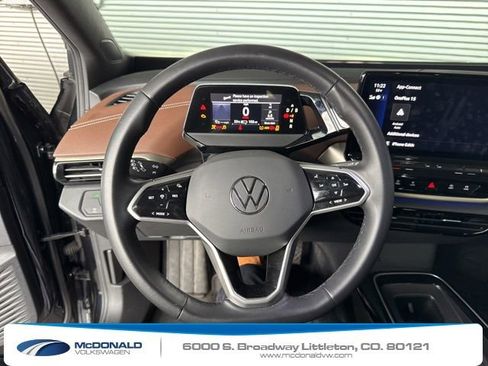 Used 2023 Volkswagen ID.4 Pro image 6
