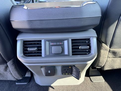 Used 2022 Ford F150 Lariat w/ Equipment Group 502A High image 35