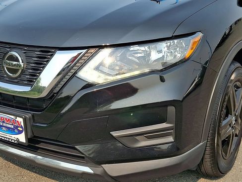 Used 2020 Nissan Rogue S AWD/4WD image 9