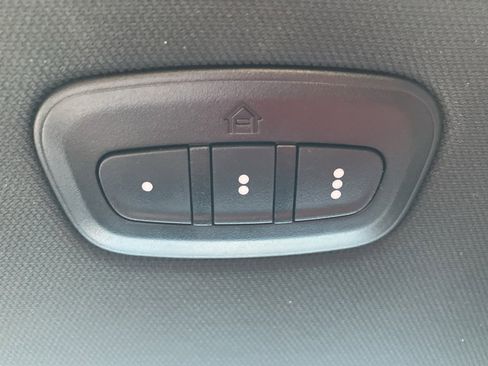 Used 2023 RAM 1500 Limited image 29