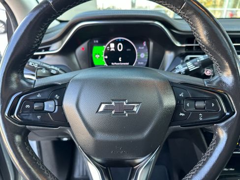 Used 2022 Chevrolet Bolt EUV Premier w/ Sun & Sound Package image 22