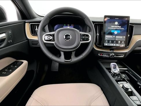 New 2026 Volvo XC60 B5 Core AWD/4WD image 11
