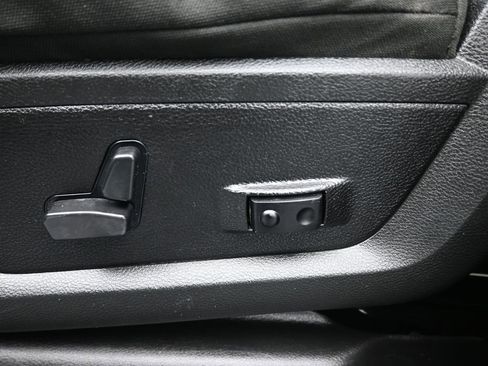 Used 2024 RAM 2500 Big Horn image 33