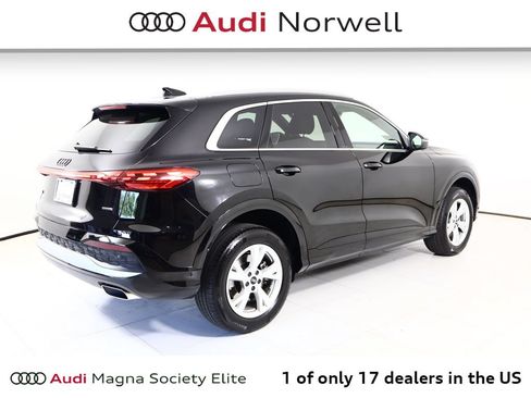 Used 2025 Audi Q5 Premium w/ Convenience Package AWD/4WD image 18