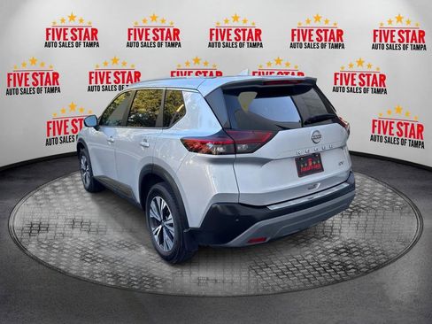 Used 2022 Nissan Rogue SV w/ SV Premium Package image 5