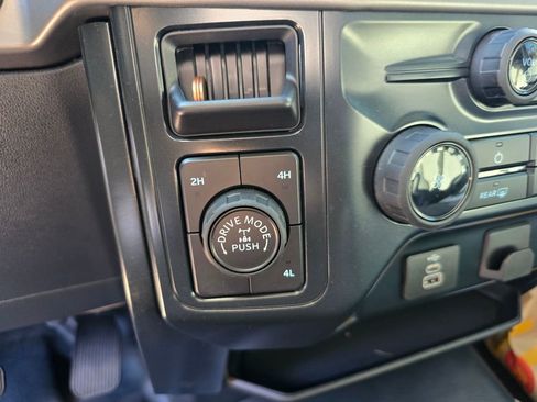 Used 2025 Ford F150 XL w/ Equipment Group 103A High image 16