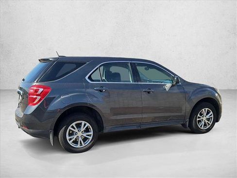 Used 2017 Chevrolet Equinox LS AWD/4WD image 5