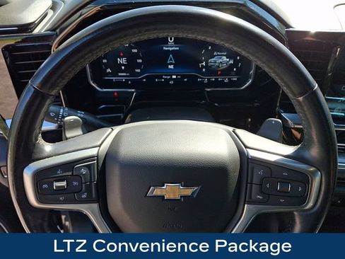 Used 2022 Chevrolet Silverado 1500 LTZ w/ LTZ Convenience Package II AWD/4WD image 4