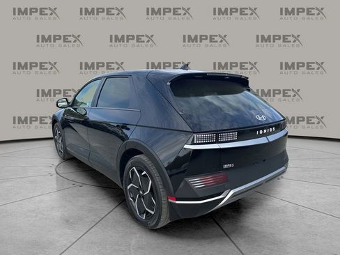 Used 2024 Hyundai Ioniq 5 SEL image 3