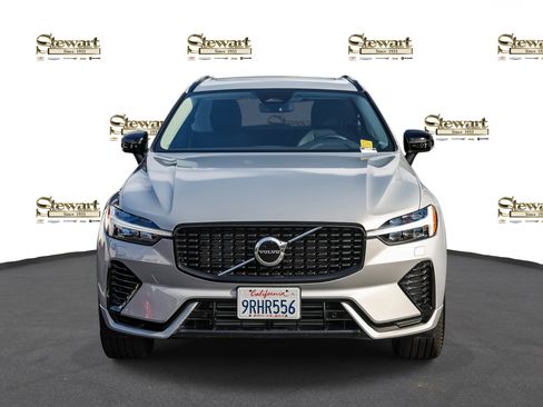 Used 2025 Volvo XC60 T8 Core w/ Protection Package Premier image 19