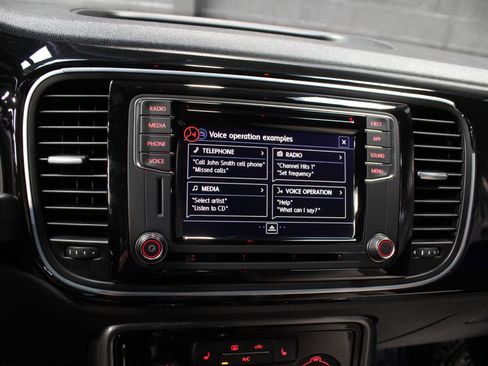 Used 2018 Volkswagen Beetle 2.0T S w/ Style & Comfort Package image 50