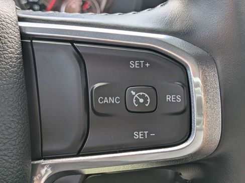 Used 2021 RAM 1500 Laramie AWD/4WD image 24