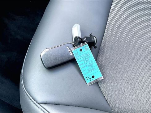 Used 2023 Kia Niro EX image 15